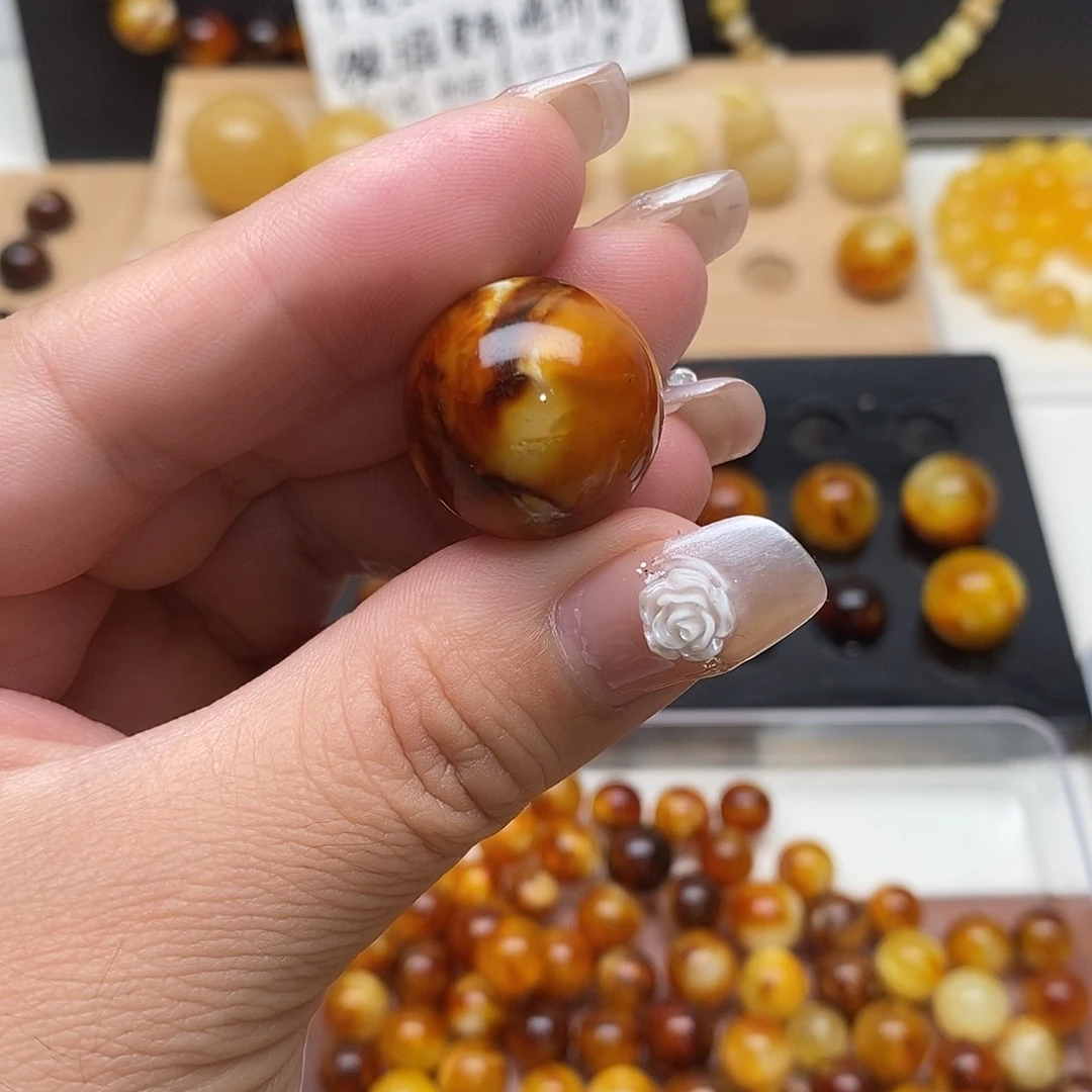 啵***丫裸石虫珀未镶嵌蜜蜡