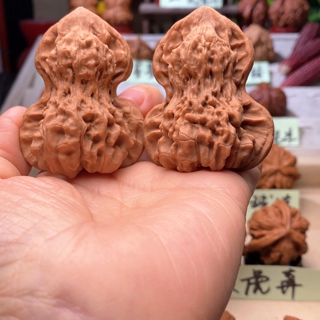 我***？文玩核桃把件葫芦