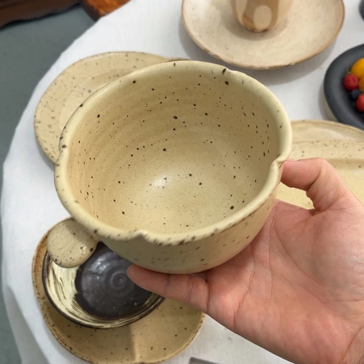 陶黄麻点花口鱼摆摆小碗