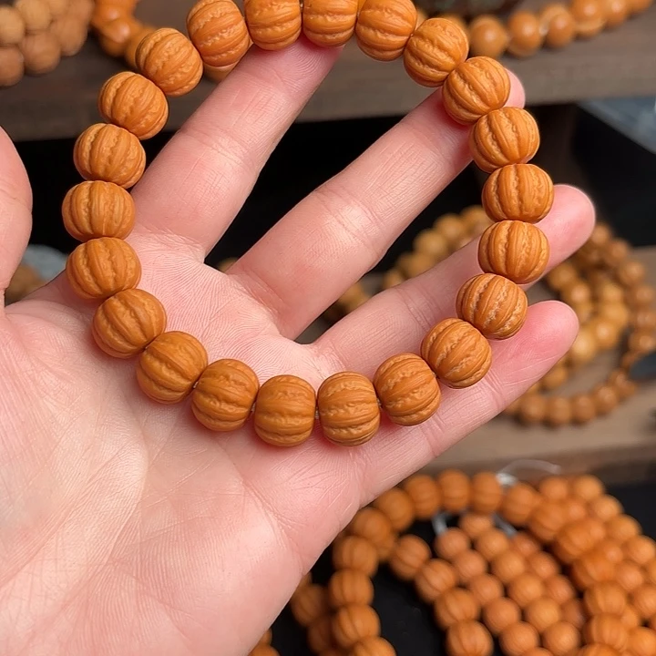 你***谁手串猴头核桃去体验一下小心翼翼