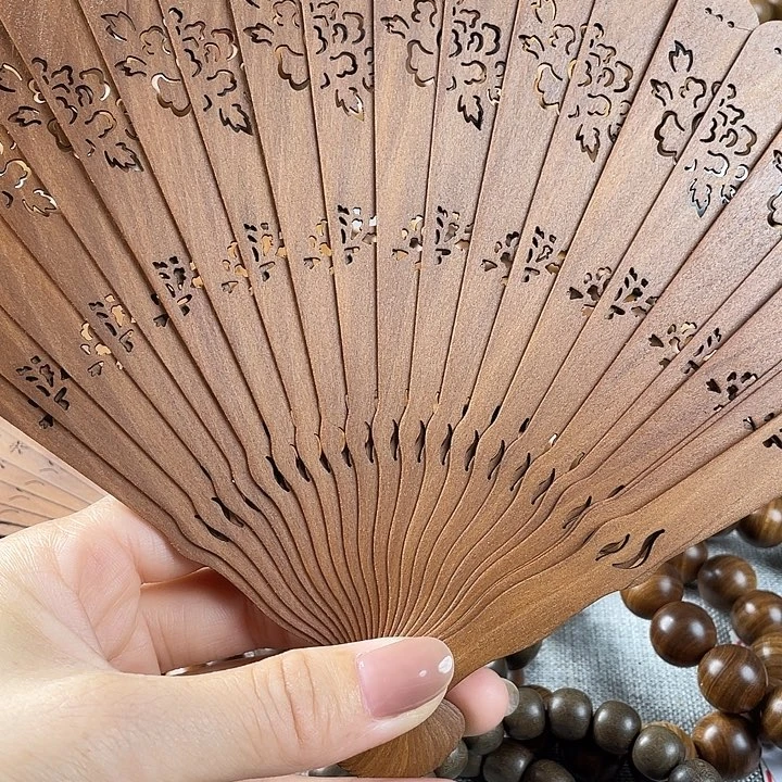 木老山檀中号扇子摆件