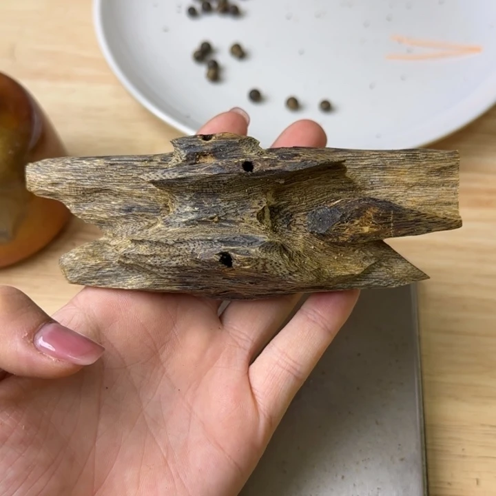 沉香沉香碎屑张勺子手把件