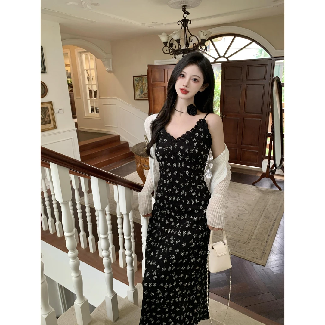 大码女装碎花v领拼蕾丝吊带连衣裙女气质显瘦夏季2025