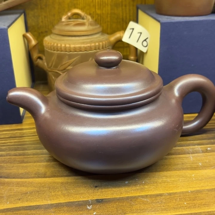 紫砂壶等艺术精品