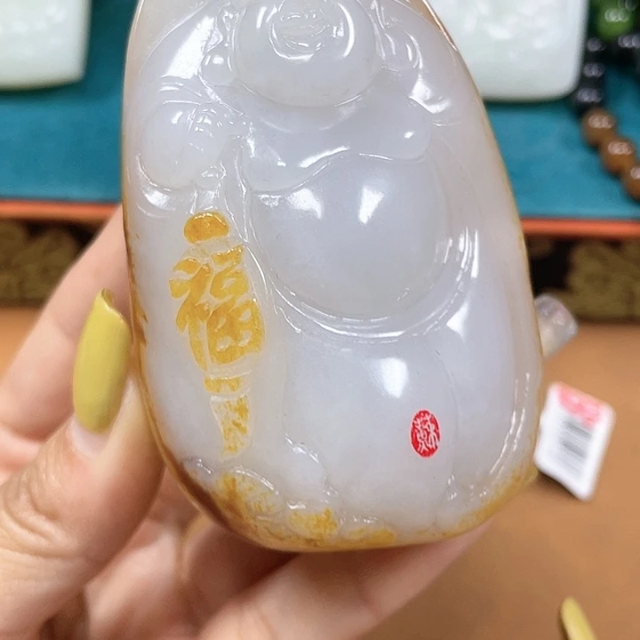 冬***天颈饰未镶嵌和田玉