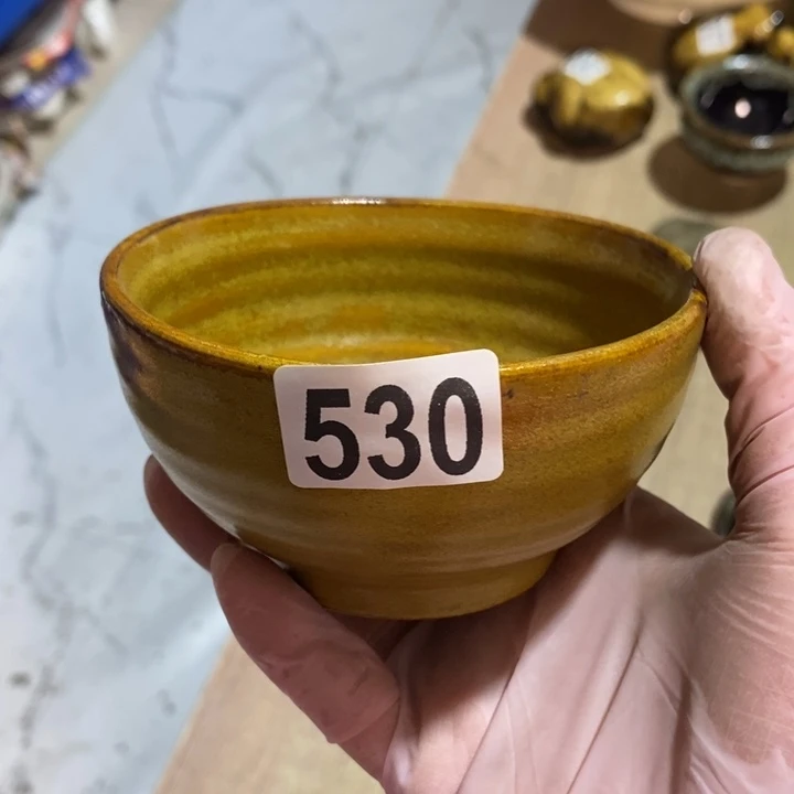 瓷片五厂窑变黄金釉小碗口径约10厘米微失圆