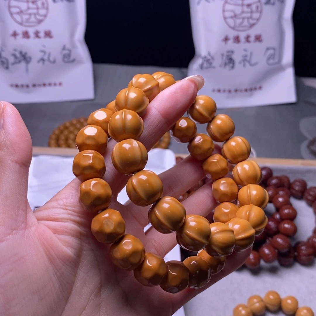 猴头核桃手串奶酪鲨鱼