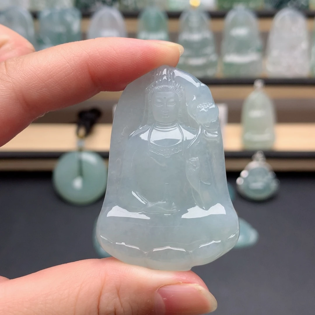 颈饰未镶嵌翡翠素衣