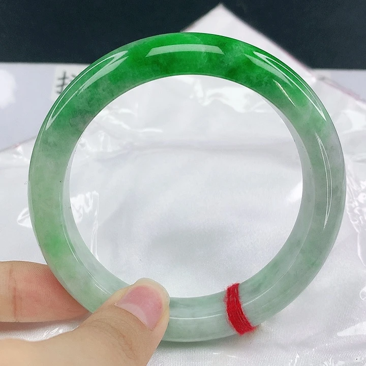 未镶嵌手镯翡翠圈62.6，0B04。3