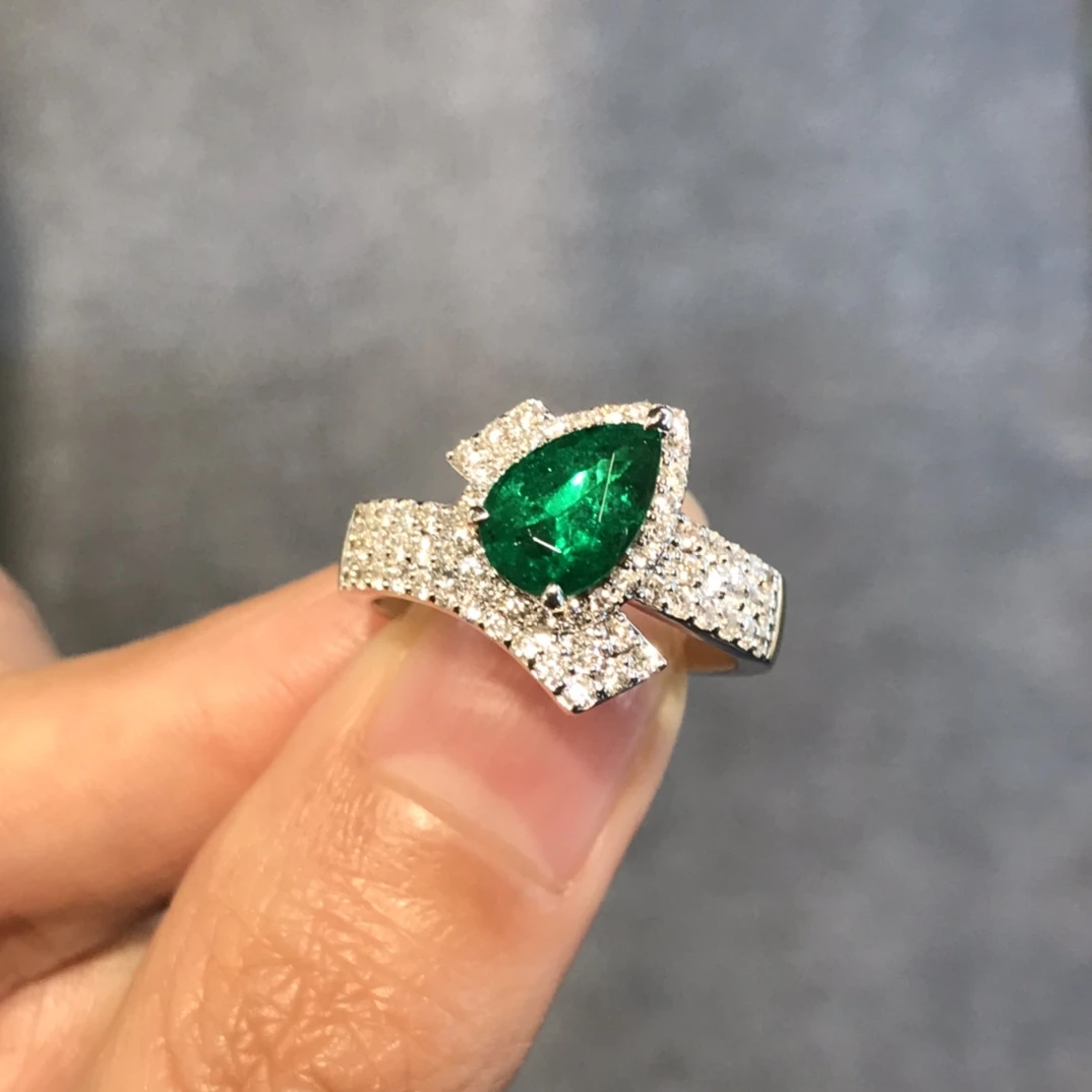白18K金祖母绿戒指 主石：1.309ct