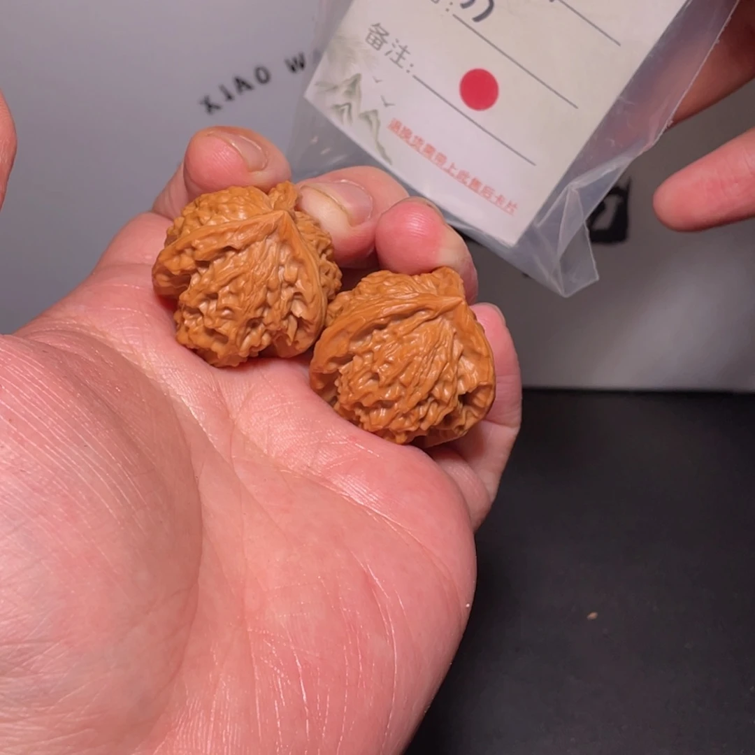 文玩核桃吊坠Z**q核桃