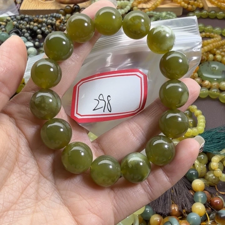未镶嵌蛇纹石玉手链
