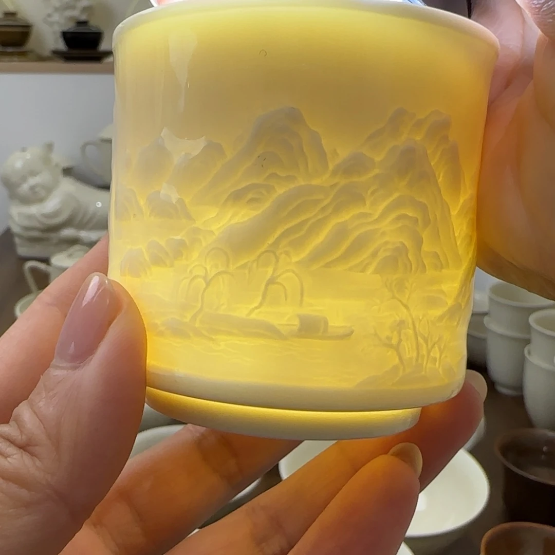 微微瑕定瓷万里江山杯无礼盒