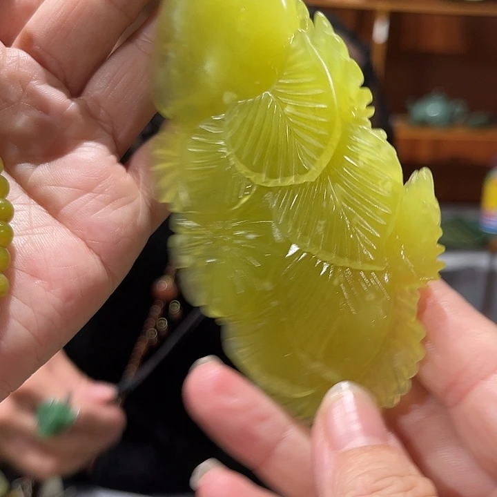 未镶嵌岫玉毛衣链