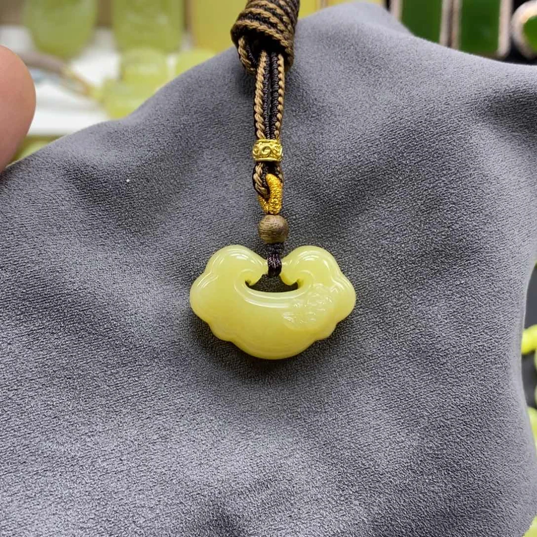和田玉（黄玉）未镶嵌颈饰