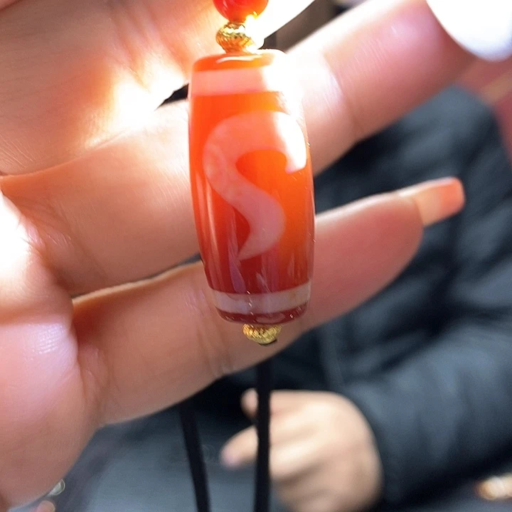玛瑙/玉髓颈饰合金