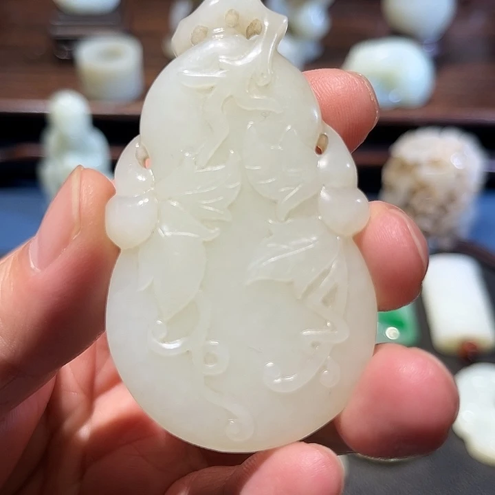 徐***华和田玉未镶嵌挂件