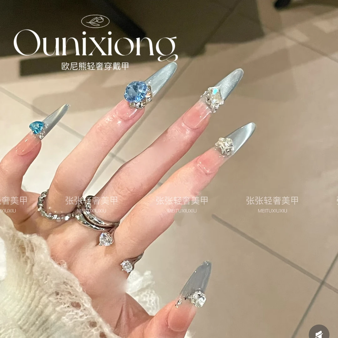 蓝色清冷风美甲冰透爆闪高级感飘带猫眼小碎钻美拉长款手工穿戴甲
