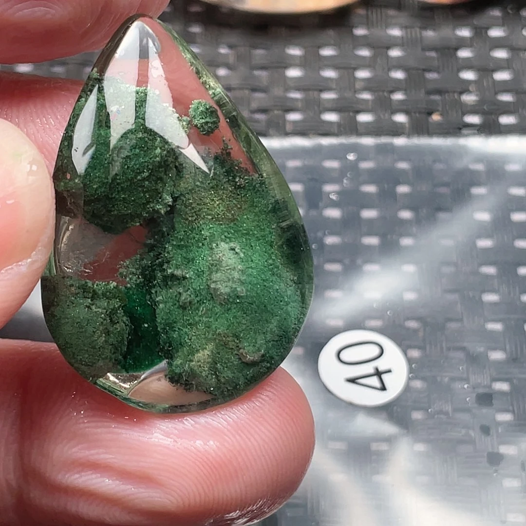 【闪购商品】颈饰未镶嵌水晶岩*宝