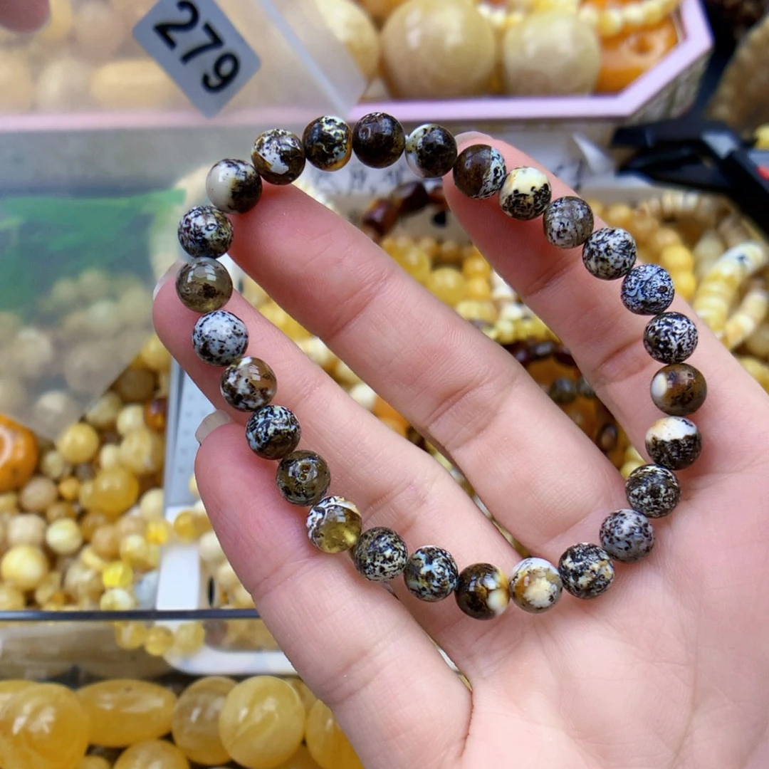 未镶嵌琥珀裸石6.6