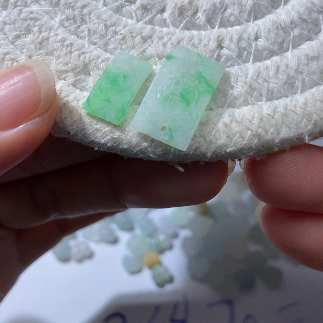 未镶嵌定制翡翠翡翠