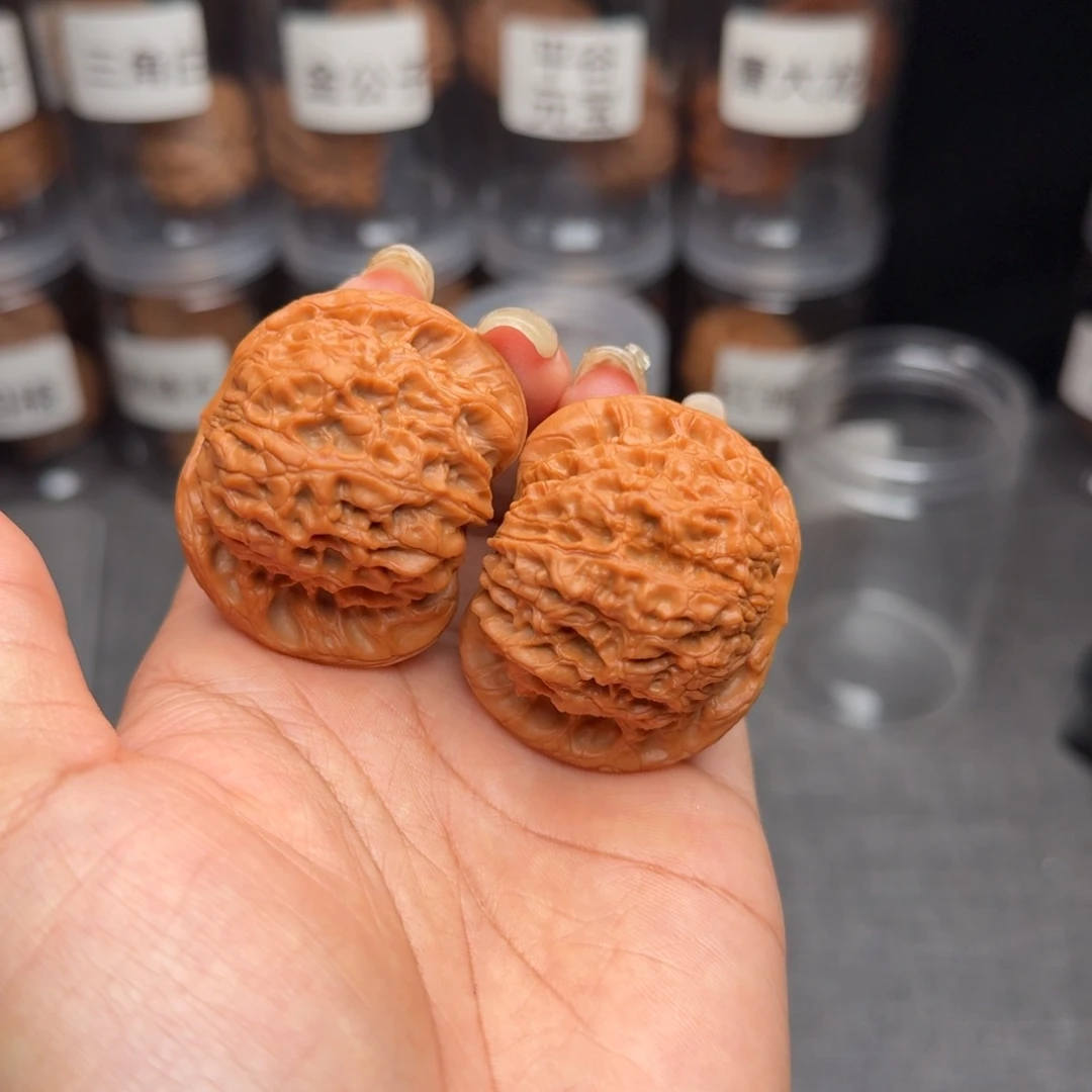 把件文玩核桃血麒麟
