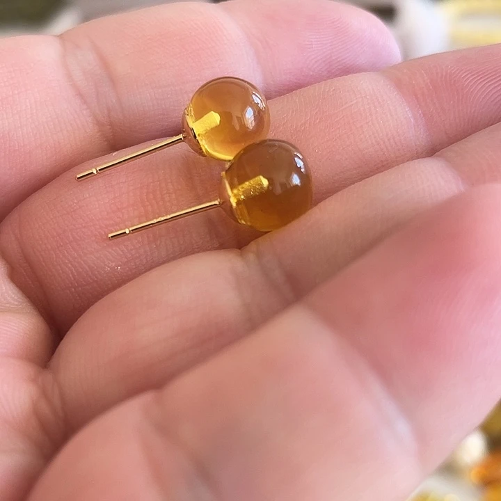 琥珀未镶嵌裸石耳钉
