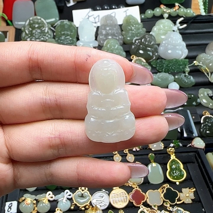 颈饰未镶嵌和田玉