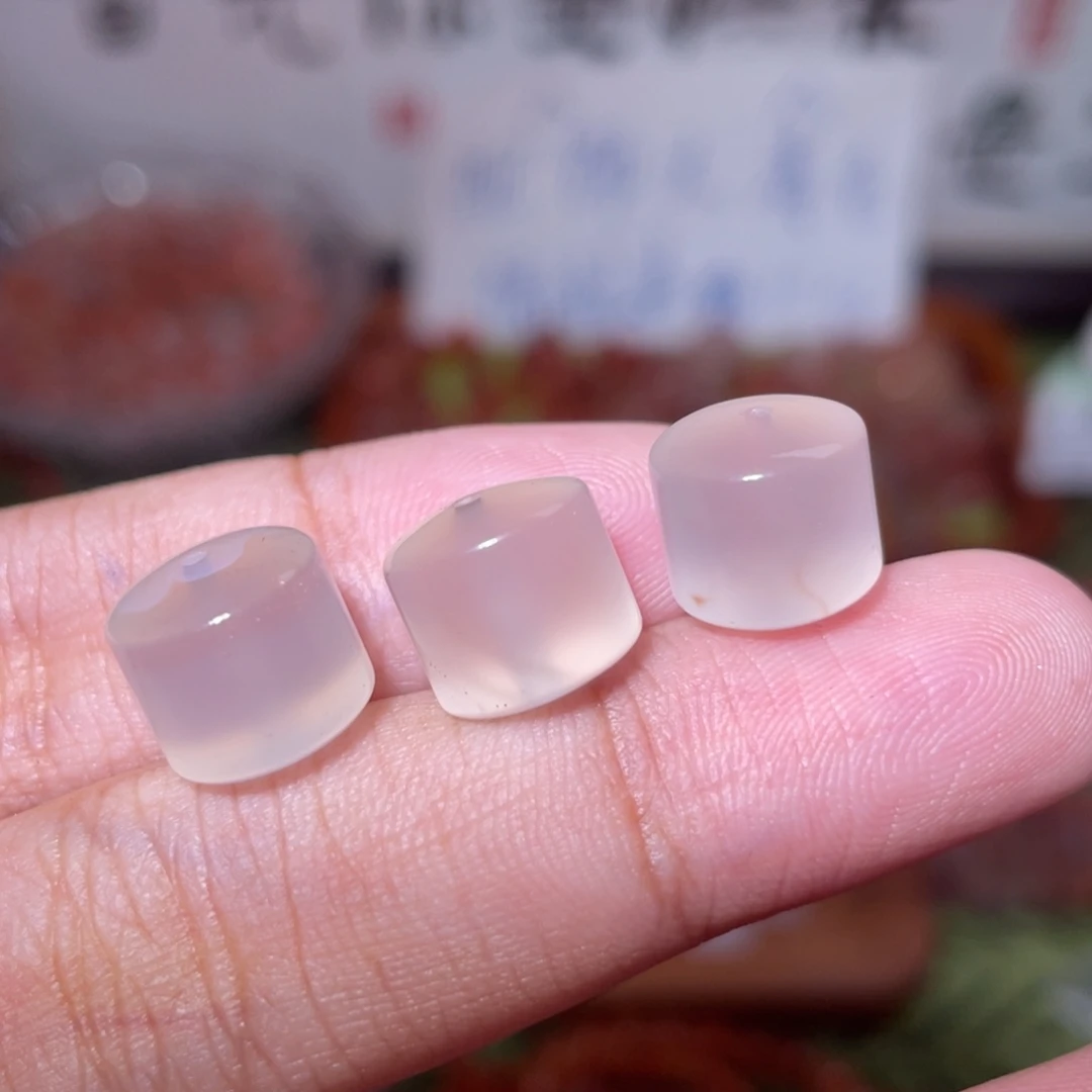 南红玛瑙未镶嵌挂件9670
