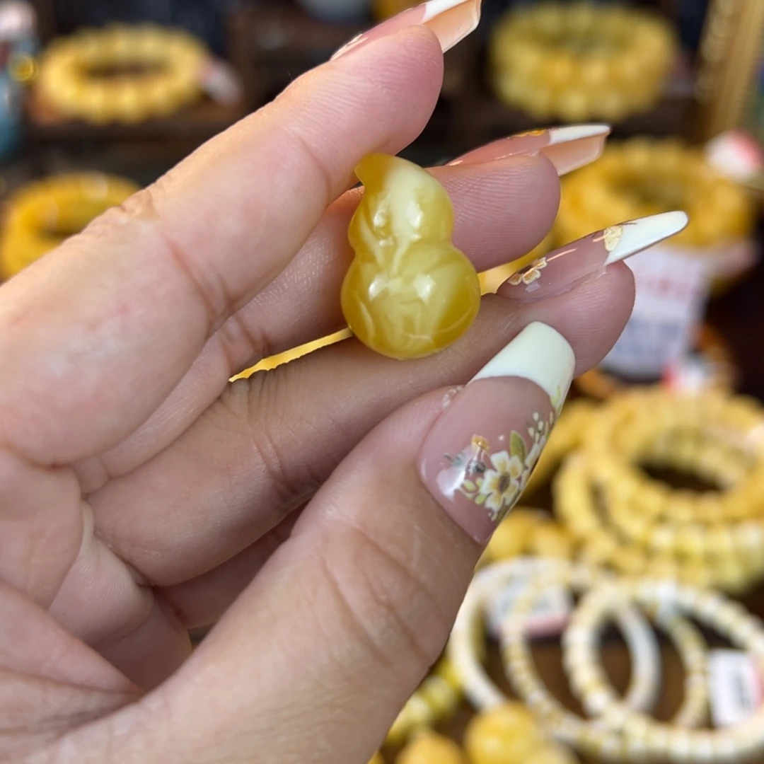 未镶嵌琥珀裸石mnnnnnnnnnnnnn