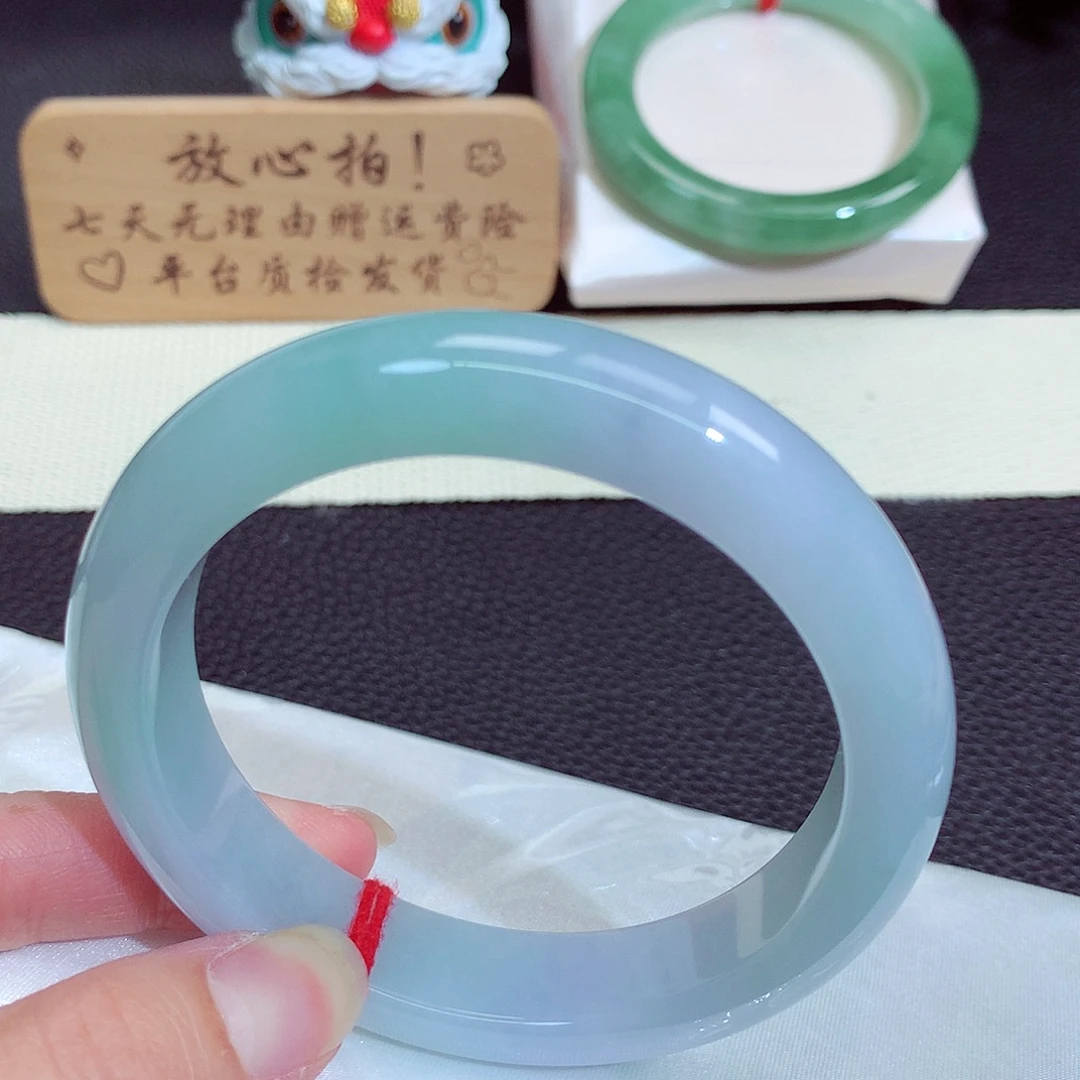 未镶嵌手镯翡翠445