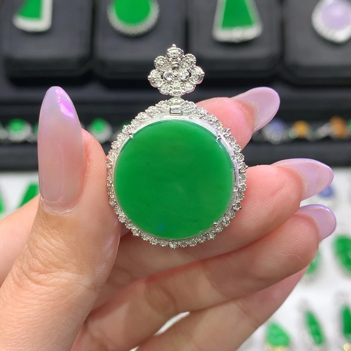 翡翠吊坠(不含链)18K金镶嵌