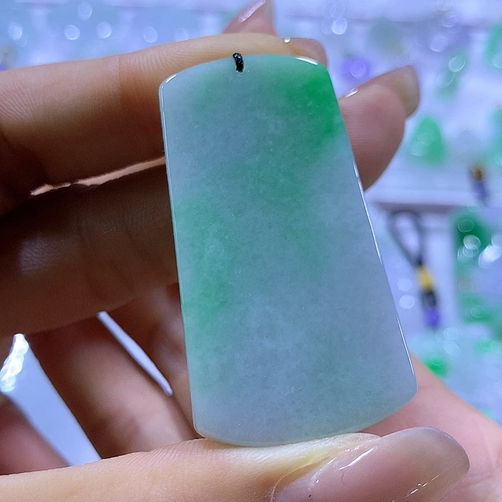 翡翠未镶嵌颈饰天然翡翠A货吊坠