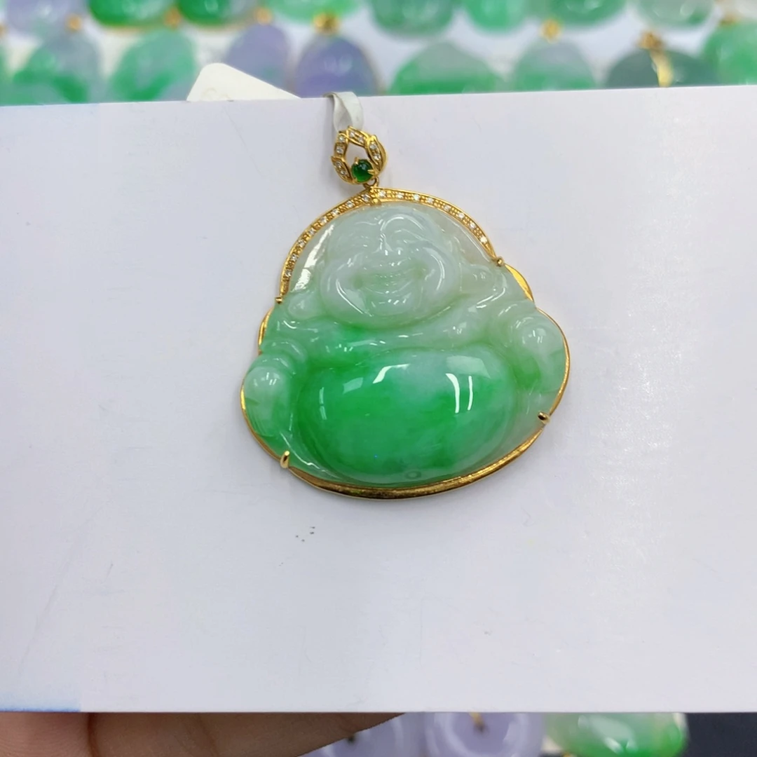 简****翡翠18K金镶嵌颈饰翡翠