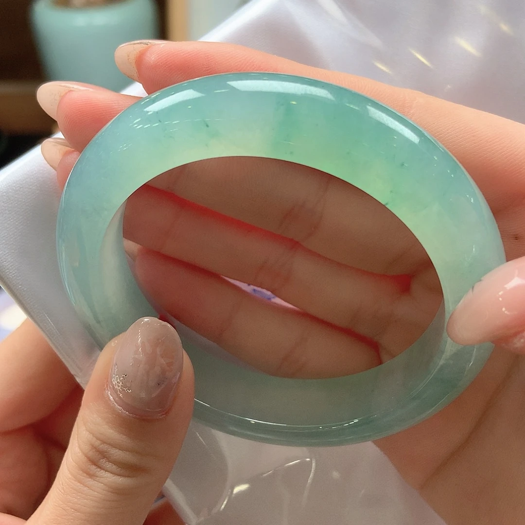 翡翠未镶嵌手镯冰晴绿飘花49号