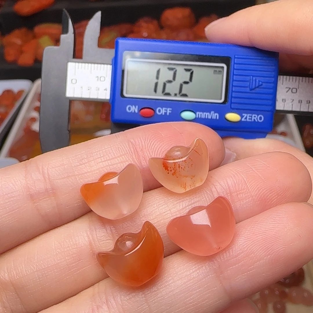 南红玛瑙未镶嵌颈饰