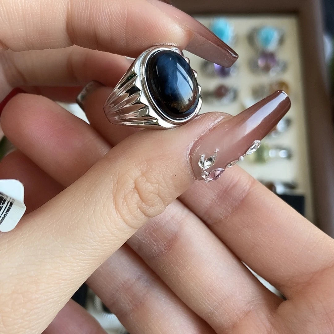 ****.烟晶银S925镶嵌戒指彼得石240