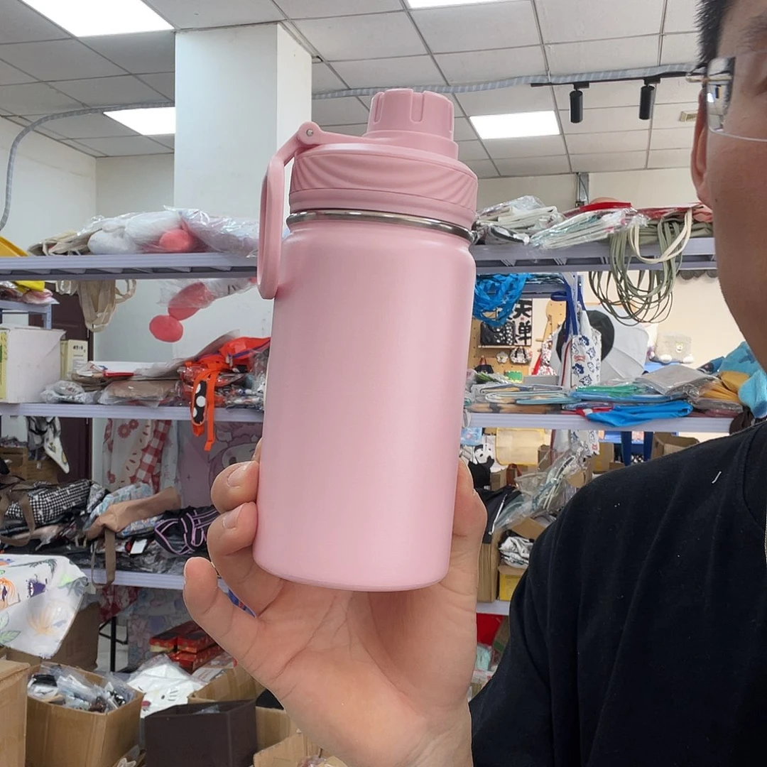 PU化妆包等各种产品和