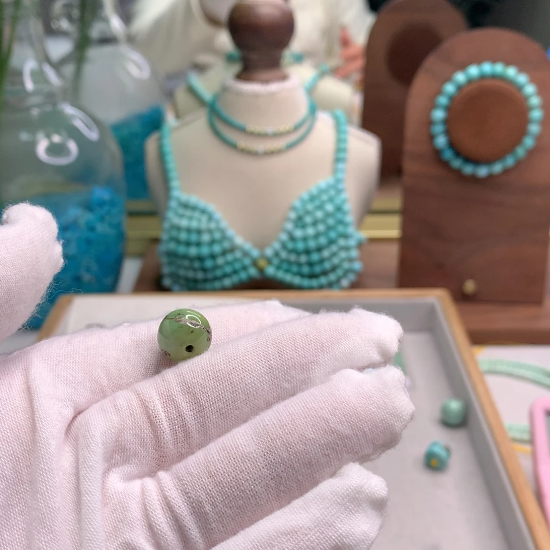 绿松石未镶嵌饰品