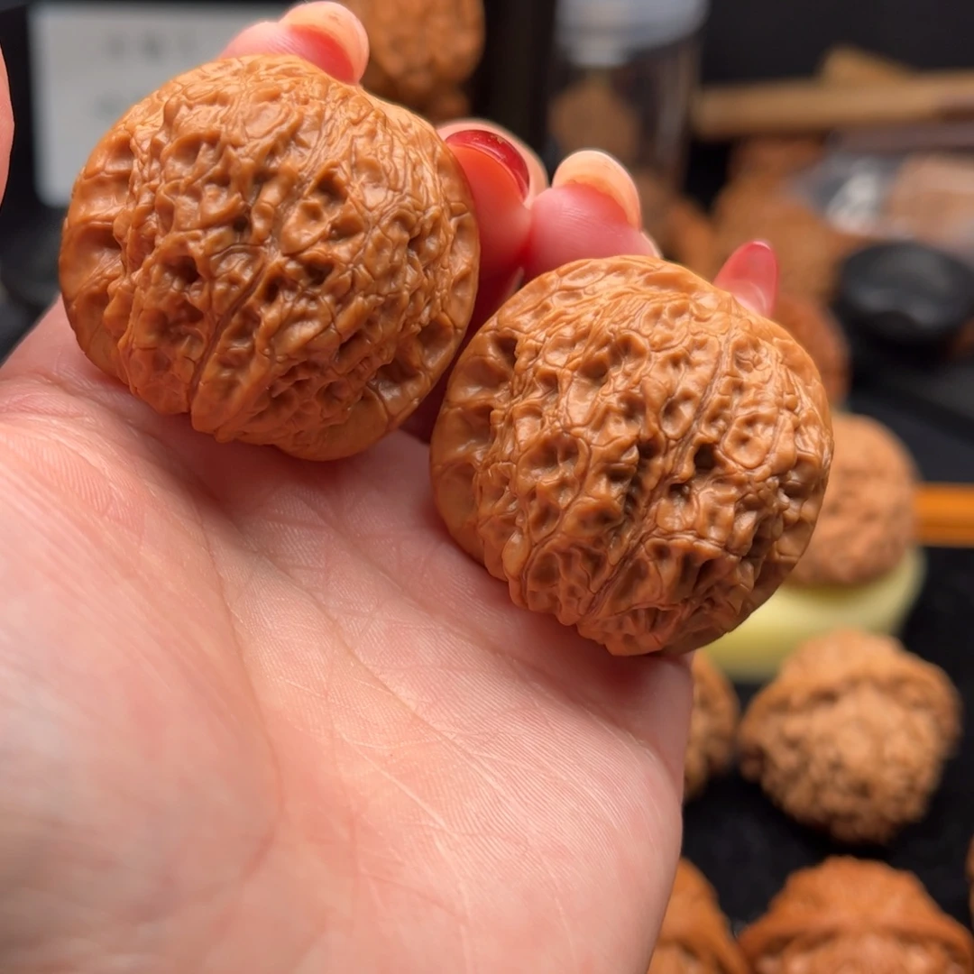 核桃把件血麒麟40