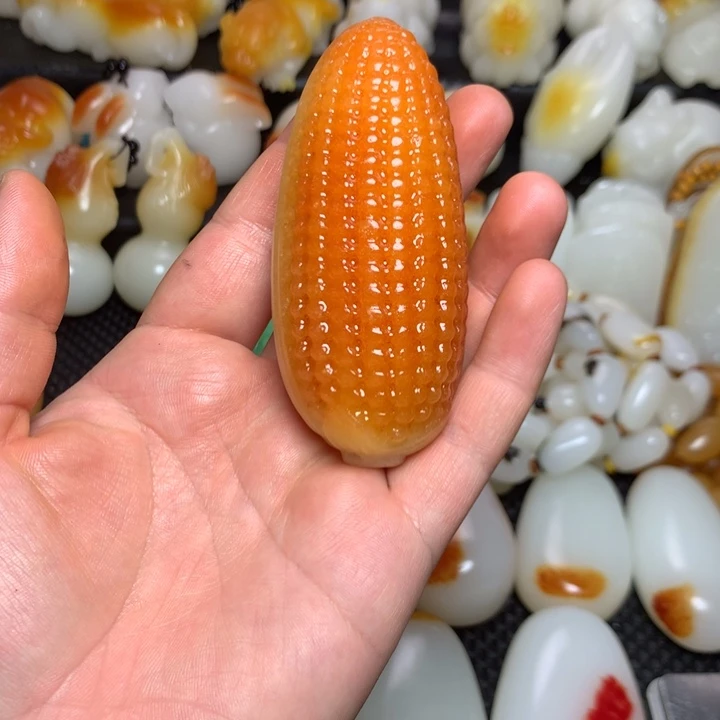 新疆戈壁石五彩石