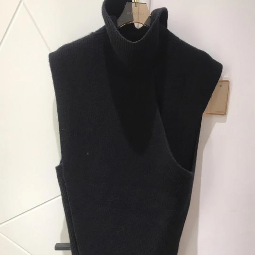 20221031 羊绒马甲