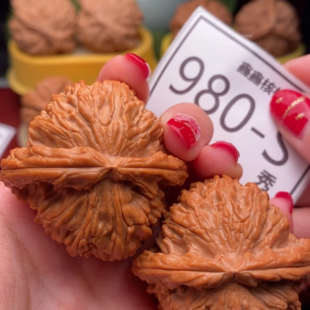 把件文玩核桃白狮47