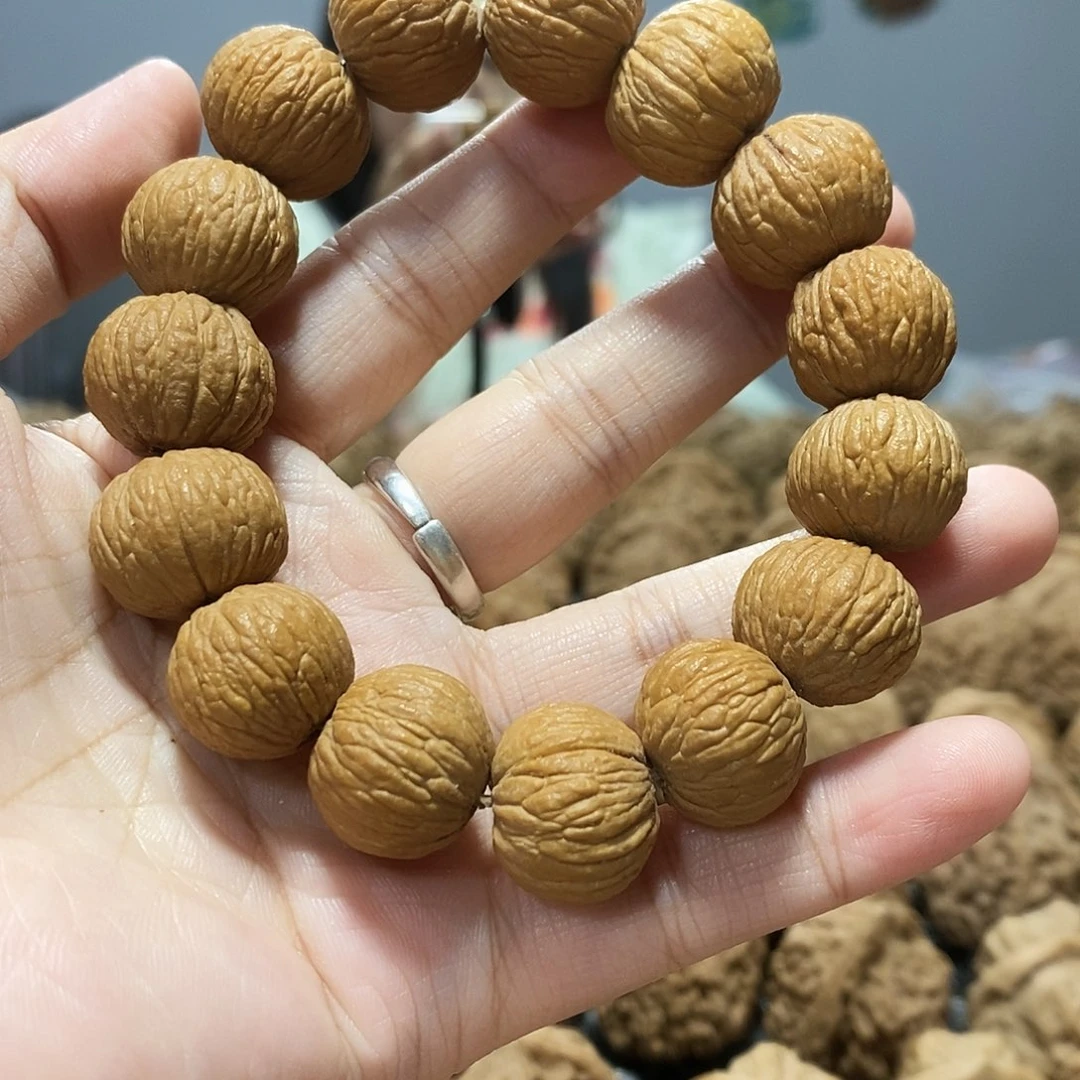 文玩核桃吊坠猴头菇
