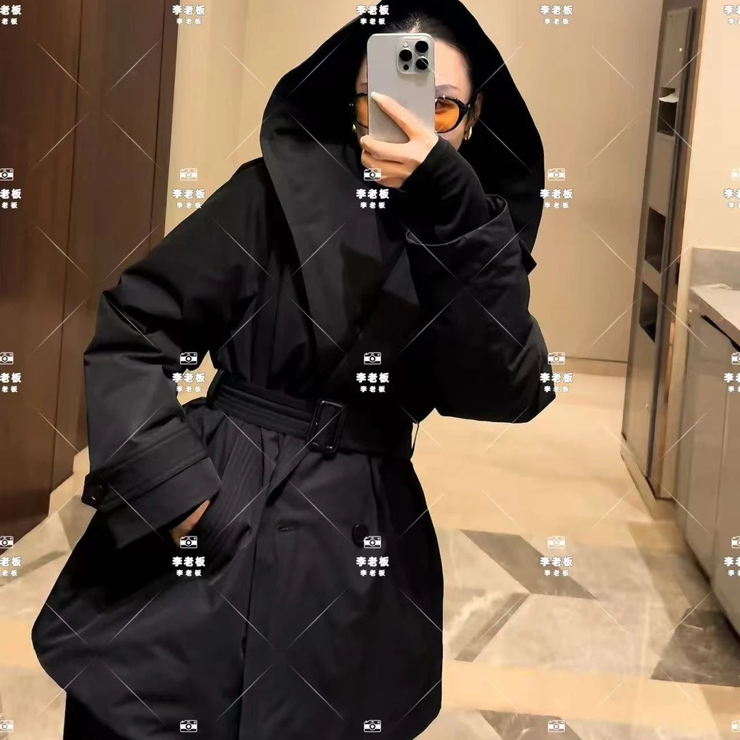 2025冬季复古英伦超轻大帽羽绒服