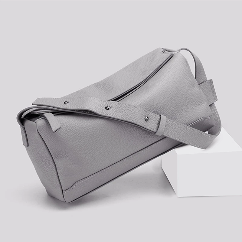 澳懿新款时尚无性别牛皮真皮包简约枕头包大容量潮单肩中性斜挎包
