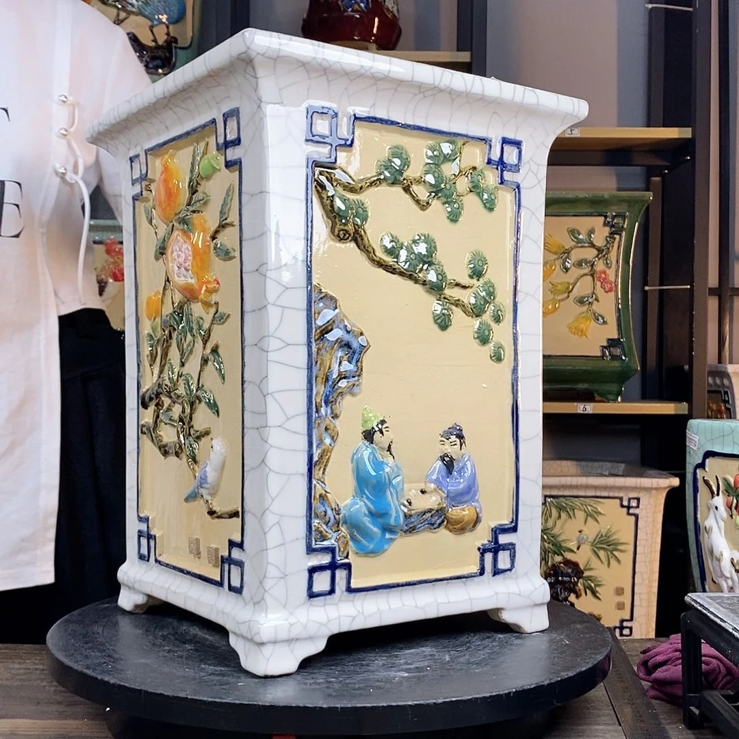 紫砂花盆静*1。