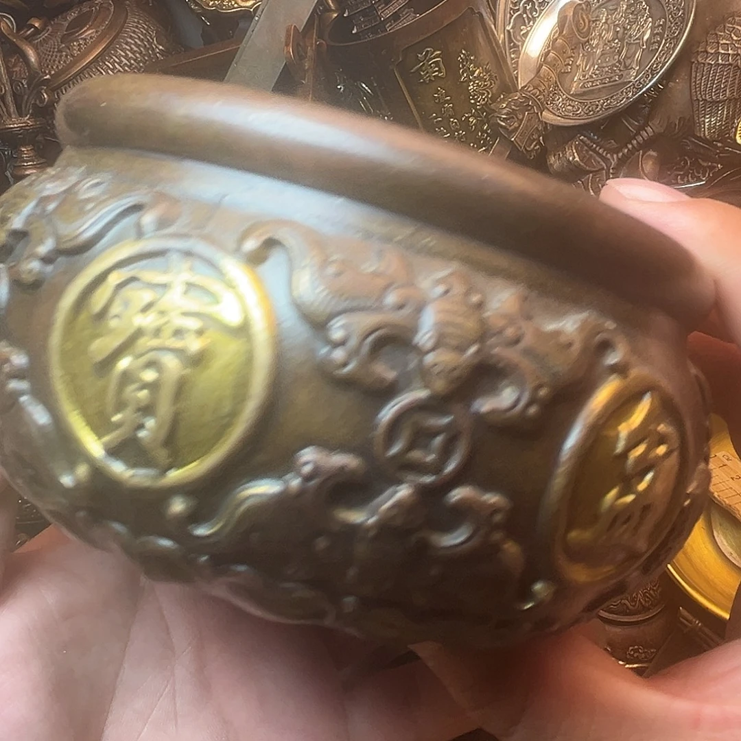 精美铜器工艺品等