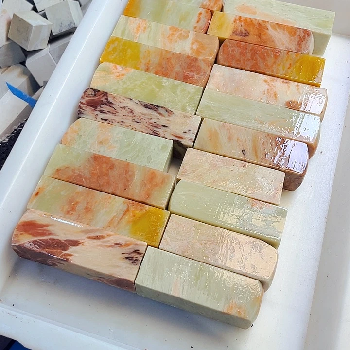 青田石印石千**山晚上给你们