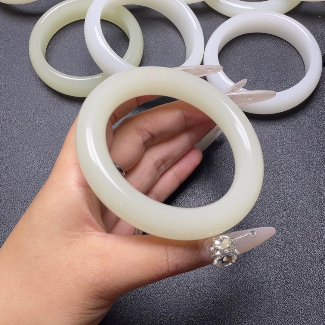 先***奏【岚琴珠宝】60大胖圆暖白